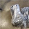 Image 2 : TWO BUNDLES OF WORK GLOVES SIZE XL AND XXL