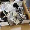 Image 2 : PAIR OF SKATE AND ROLLERBLADES