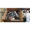 Image 2 : 2 BOXES OF STAPLE GUN LARGE RATCHET HEAD, TRAILER BALL AND MORE