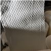 Image 3 : 24ROLLS OF QUILTED FAST ABSORBING PAPER TOWEL