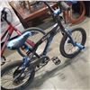 Image 2 : RED AND BLUE KIDS BIKES