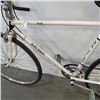 Image 2 : WHITE RALIEGH BIKE