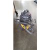 Image 1 : SHOP VAC WITH HOSES, WORKING