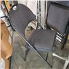 Image 2 : 3 FOLDING CHAIRS