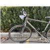 Image 3 : SILVER GIANT BIKE