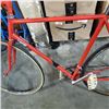Image 2 : RED BIKE