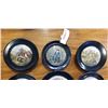 Image 2 : 6 ANTIQUE PORCELAIN PAINTED FRAMED BUTTONS