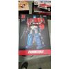 Image 2 : 2 CAR MODELS AND TRANFORMABLE FIGURE