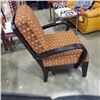 Image 2 : ACCENT CHAIR