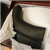Image 2 : PAIR OF NEW LEATHER BOOTS SIZE 8.5