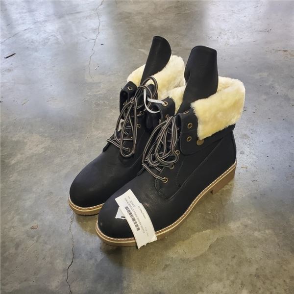 NEW WOMENS SIZE 9 DARK BROWN WINTER BOOTS