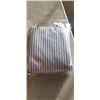 Image 2 : ABRA LINEN REVERSABLE TWIN DUVET COVER SETS AND SHAMS