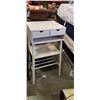 Image 1 : PINE KITCHEN WORKSTATION