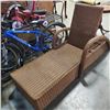 Image 1 : ALUMINUM FRAME PATIO LOUNGER