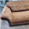 Image 2 : ROLLED ARM COUCH