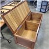 Image 2 : STORAGE BENCH WITH PADDED TOP