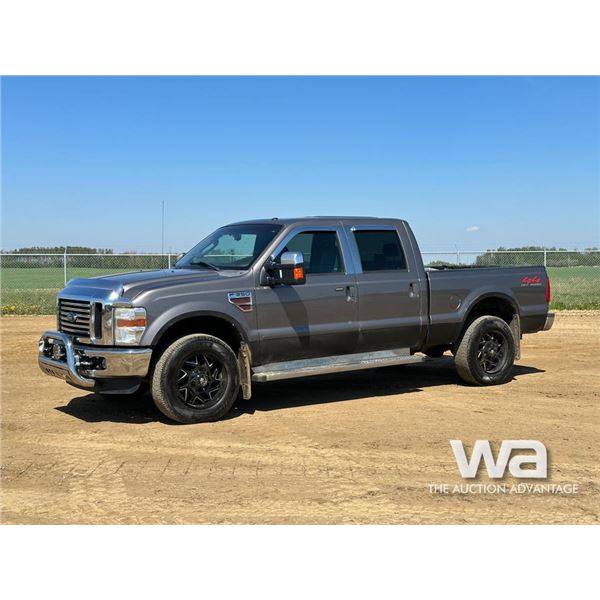 2009 FORD F350 LARIAT CREW CAB PICKUP