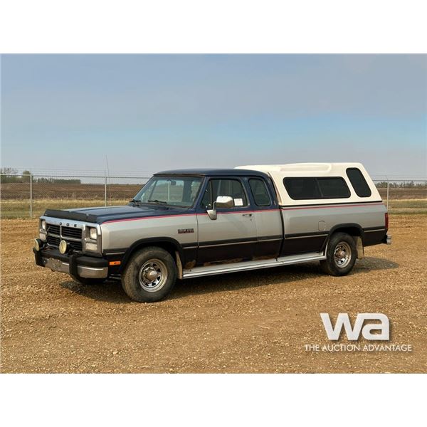 1992 DODGE D250 ECAB PICKUP
