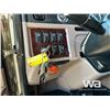 Image 14 : 2014 PETERBILT 367 TRI DRIVE DUMP TRUCK
