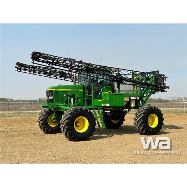 2000 JOHN DEERE 4700 90 FT. H/C SPRAYER