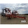 Image 2 : BOURGAULT 6800 33 FT. FIELD CULTIVATOR