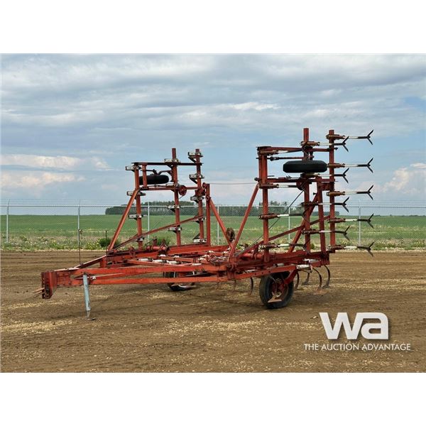 INTERNATIONAL 24 FT. VIBRASHANK CULTIVATOR