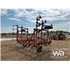 Image 3 : INTERNATIONAL 24 FT. VIBRASHANK CULTIVATOR