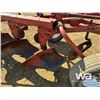 Image 5 : MCCORMICK 70  HYD. ANTIQUE 3 BOTTOM PLOW