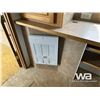 Image 16 : 2006 VANGUARD T/A OFFICE TRAILER