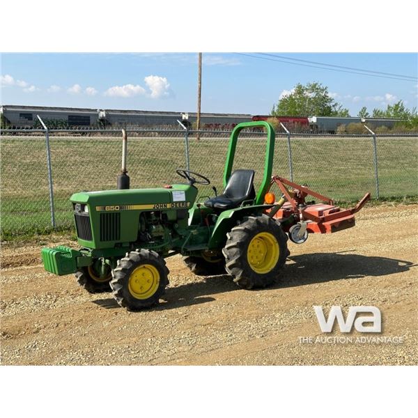 JOHN DEERE 650 MFD UTILITY TRACTOR