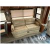 Image 18 : 2004 MONACO DYNASTY 42 FT. T/A MOTORHOME