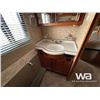 Image 28 : 2004 MONACO DYNASTY 42 FT. T/A MOTORHOME
