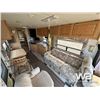 Image 15 : 1994 VECTRA 37 FT. T/A  MOTORHOME
