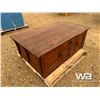 Image 4 : 3 X 4 FT. CEDAR LINED OAK CHEST