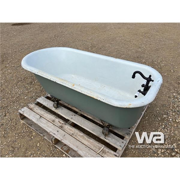 CAST IRON CLAW FOOT BATH TUB