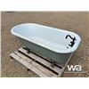 Image 1 : CAST IRON CLAW FOOT BATH TUB