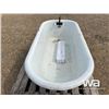 Image 7 : CAST IRON CLAW FOOT BATH TUB
