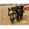 Image 4 : CATERPILLAR PALLET FORKS/MAT GRAPPLE