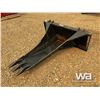 Image 1 : HLA SKID STEER STUMP BUCKET