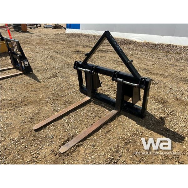 ALLIED PALLET FORKS TO FIT VERSATILE 250 TRACTOR