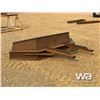 Image 2 : PALLET FORK 9 FT. 6 IN. SNOW PUSHER