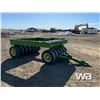 Image 2 : 9 FT. X 88 IN. 13 WHEEL PULL TYPE WOBBLE PACKER
