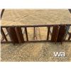 Image 5 : CUSTOM BALE FORKS