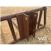 Image 7 : CUSTOM BALE FORKS