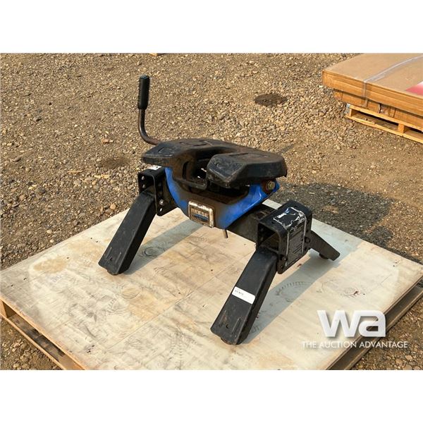 REESE R16 5TH WHEEL HITCH