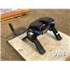 Image 2 : REESE R16 5TH WHEEL HITCH