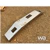 Image 2 : STAINLESS STEEL BUMPER FOR KW T800