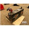 Image 4 : BLACK SLIP TANK WITH PUMP