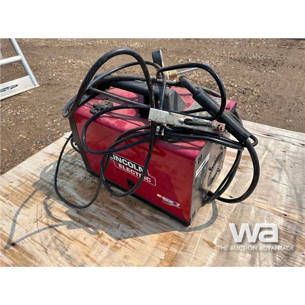 LINCOLN MIG PAC 140 WELDER