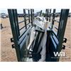 Image 5 : 9 FT. CATTLE SQUEEZE